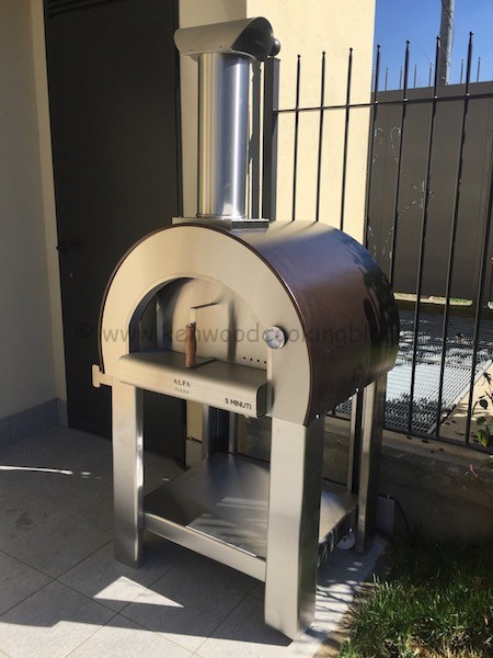 Video recensione Forno a legna Alfa Pizza modello 5 minuti – Kenwood  Cooking Blog